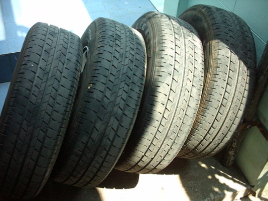 ขายแม๊กกระบะไทรทันขอบ15 พร้อมยาง