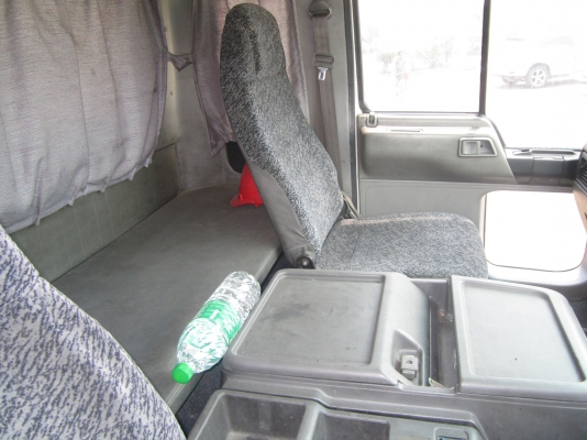 HINO-เครื่องHO7Cตู้10บานไม่มีเสากลางสภาพพร้อมใช้- HINO-เครื่องHO7Cตู้10บานไม่มีเสากลางสภาพพร้อมใช้-