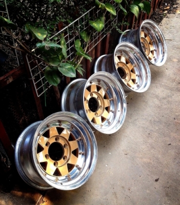 ล้อแม็ค 3 ชิ้นแท้ Enkei Apache-8 ขอบ 15x8 ใส่ 6 รูกระบะ สีทอง ขอบเงา ออฟลึก 4 นิ้ว สวยมากครับ ล้อแม็ค 3 ชิ้นแท้ Enkei Apache-8 ขอบ 15x8 ใส่ 6 รูกระบะ สีทอง ขอบเงา ออฟลึก 4 นิ้ว สวยมากครับ