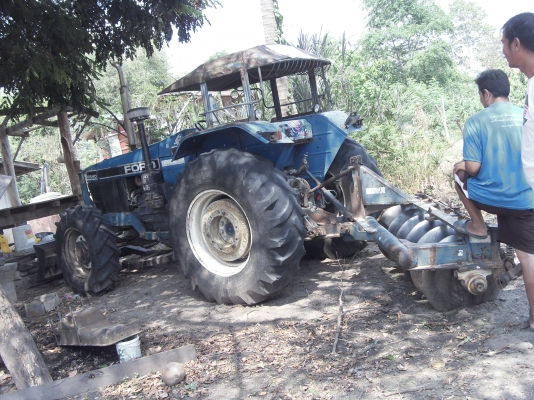 ขาย รถไถNEWHOLLAND 6640 สองเพลา