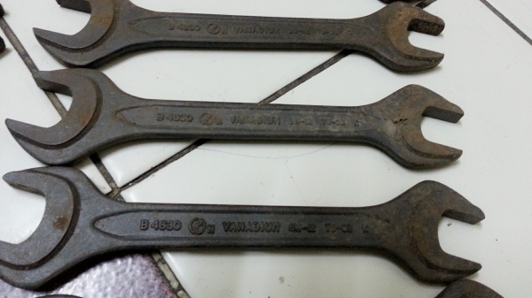 ขายประแจปากตายเบอร์17-19 มิลรุ่นเก่ายี่ห้อASAHIปากสองชั้นของญี่ปุ่นแท้ๆ ขายถูกมาก ขายประแจปากตายเบอร์17-19 มิลรุ่นเก่ายี่ห้อASAHIปากสองชั้นของญี่ปุ่นแท้ๆ ขายถูกมาก