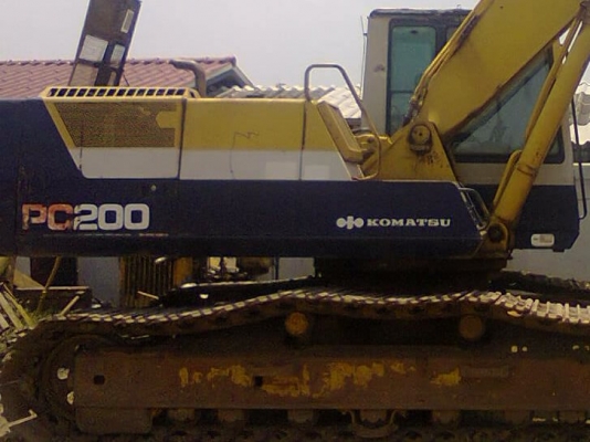 ขาย แบคโฮ PC200-5 คอนโทลสั้น (จบที่ 1,200,000.-)