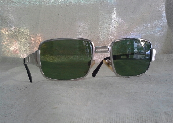 แว่นตาสายพันธุ์เยอรมัน ยุค &#039;70s ตัวลึก!  สายแข็ง!  Antique MENRAD handmade in Malta