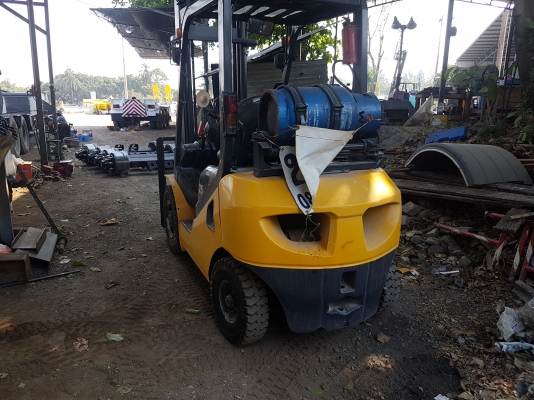 ขายรถยก2.5T.เสา4เมตร