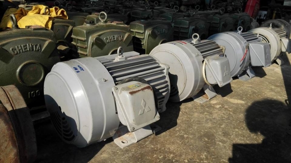 ** Sold ** มอเตอร์ Mitsubishi 5 HP 220V สภาพสวยสดเดิมพร้อมใช้งาน!!