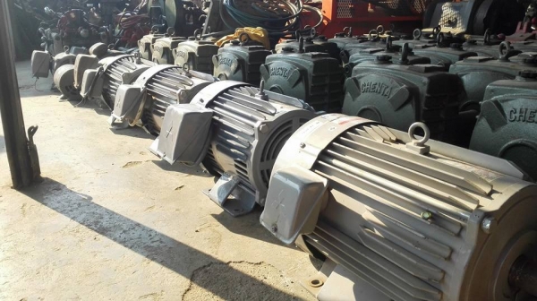 ** Sold ** มอเตอร์ Mitsubishi 5 HP 220V สภาพสวยสดเดิมพร้อมใช้งาน!!