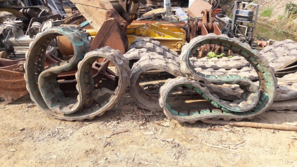 ขายแทรคยาง รถขุดไซค์เล็ก เช่น PC20,25,30,35 ขนาด 300X10.9X40 ข้อ เก่าจากนอก จำนวน1คู่ ขายราคา 16,000บาท ขายแทรคยาง รถขุดไซค์เล็ก เช่น PC20,25,30,35 ขนาด 300X10.9X40 ข้อ เก่าจากนอก จำนวน1คู่ ขายราคา 16,000บาท