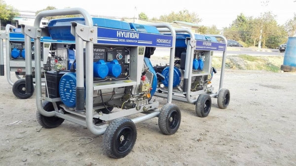 ** SOLD ** เครื่องปั่นไฟ HYUNDAI DIESEL 10 HP รุ่น HD6500CLE/5KW ของใหม่ 100\% ไม่เคยใช้งาน