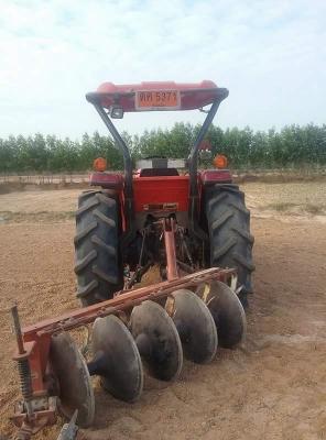 คูโบต้าL 4708 สภาพพร้อมใช้งานอุปกรณ์สองชิ้น ดันหน้า ผานหลัง มีเล่มพร้อมโอน