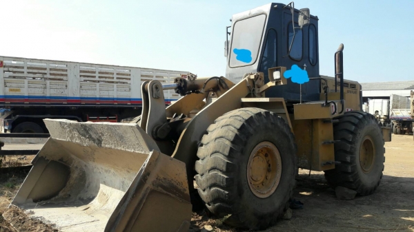 ขาย 650,000 รถตัก KAWASAKI 7O H เครื่องดี เกียร์แรง เล่มทะเบียน รถพร้อมใช้ รถอยู่ อุบล 090-772-3710 090-772-3708