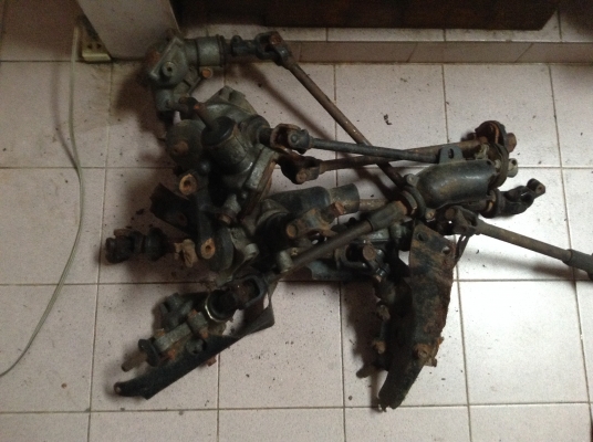 ขายยอยพวงมาลัยรถตู้LH110 LH112 L300