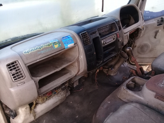 ขายหัวเก๋ง HINO DUTRO ตามสภาพ ราคา25000 สนใจ 083-4475799 ขายหัวเก๋ง HINO DUTRO ตามสภาพ ราคา25000 สนใจ 083-4475799