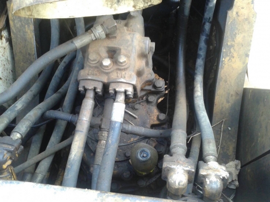 รถขุด PC200-5 ไฟฟ้าครบ เอกสารเล่มทะเบียน รถสภาพดี พร้อมใช้