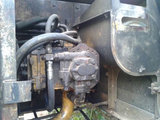 รถขุด PC200-5 ไฟฟ้าครบ เอกสารเล่มทะเบียน รถสภาพดี พร้อมใช้