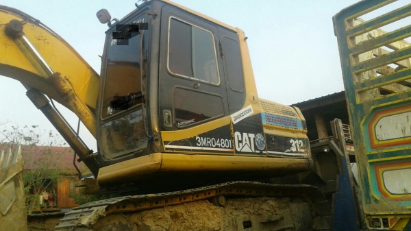 ขายCat312B สภาพสวยพร้อมใช้ สนใจติดต่ออ๊อฟพิจิตร086-737-9991 ขายCat312B สภาพสวยพร้อมใช้ สนใจติดต่ออ๊อฟพิจิตร086-737-9991