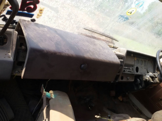 ขาย!! อุปกรณ์หัวรถ HINO F18 ราคาถูก