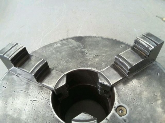 หัวจับแท่นกลึง  ขนาด 7 นิ้ว