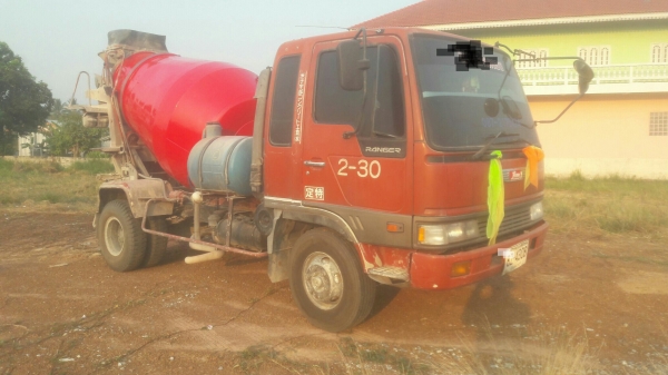 ขายรถปูน2.5คิว195hpสภาพสวยพร้อมใช้ติดต่ออ๊อฟ พิจิตร086-737-9991 ขายรถปูน2.5คิว195hpสภาพสวยพร้อมใช้ติดต่ออ๊อฟ พิจิตร086-737-9991