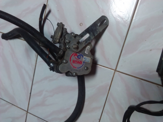 ขายชุดแก็สระบบหัวฉีด พร้อมอุปกรณ์ มือสอง ขายชุดแก็สระบบหัวฉีด พร้อมอุปกรณ์ มือสอง