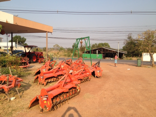 (ขายหมดแล้วครับ)ขายโรตารีตราช้าง RX1.82F  พร้อมยอย มีหลายตัวสภาพ80-90\%เหลือ2ตัวครับ