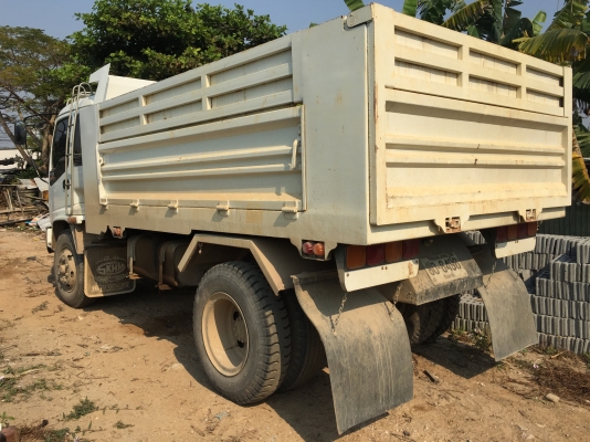 FTR 33 FT ห้างแท้ 210 แรง ปี2548โทรเบอร์ 098-320 6676 นะคับ