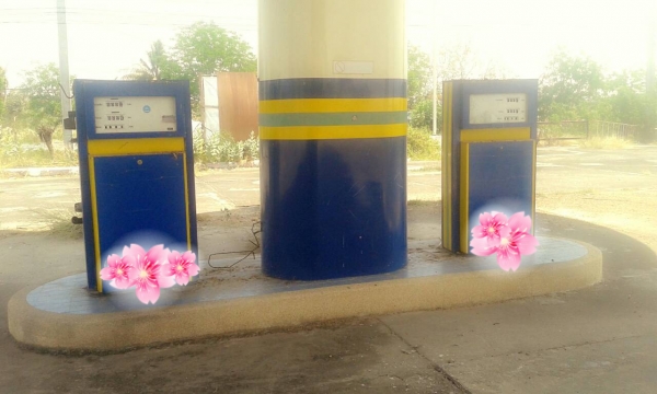 ขายตู้พร้อมหัวจ่ายน้ำมัน 6 ชุด เป็นแบบดิจิตอล 2 หัวจ่าย 1 ชุด ราคาขายเหมา 6 ชุดราคา 120000