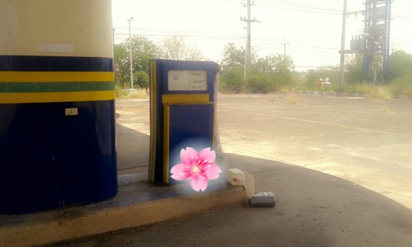 ขายตู้พร้อมหัวจ่ายน้ำมัน 6 ชุด เป็นแบบดิจิตอล 2 หัวจ่าย 1 ชุด ราคาขายเหมา 6 ชุดราคา 120000