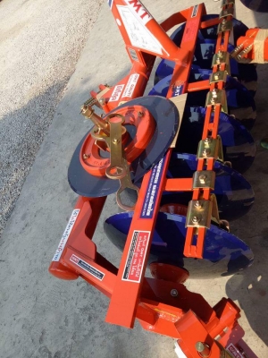 คูโบต้า L4708DT 4 WD ใบมีดดันหน้า ผานหลังใหม่. 6x24 CMT. คูโบต้า L4708DT 4 WD ใบมีดดันหน้า ผานหลังใหม่. 6x24 CMT.