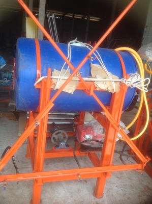 ตัวพ่นยารถไถนั่งขับ