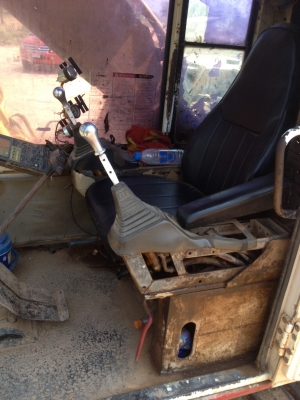 ขายแมคโคร 200-5 พร้อมใช้ ขายแมคโคร 200-5 พร้อมใช้