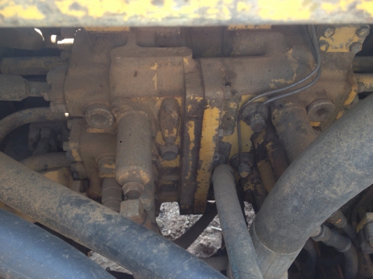 ขายแมคโคร 200-5 พร้อมใช้ ขายแมคโคร 200-5 พร้อมใช้