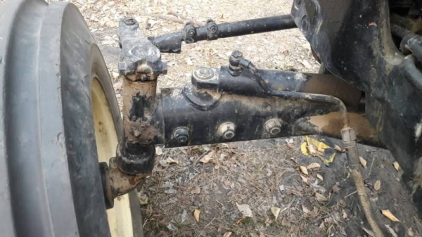 รถไถ Lamborghjni เพลาเดียว  175,000 ใช้งานแค่ปีเศษๆ ได้ผาน 4 ใบดัน เอกสารอินวอย รถสวยมากๆ