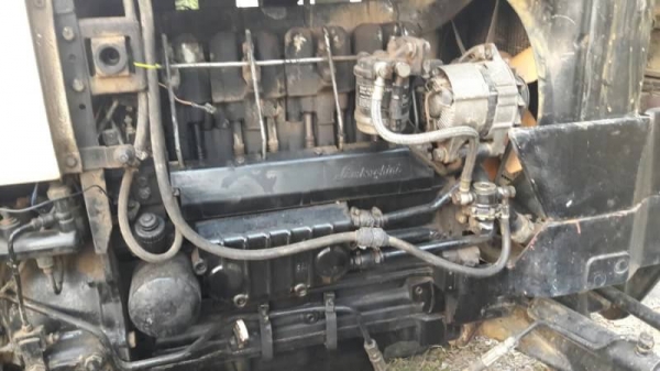 รถไถ Lamborghjni เพลาเดียว  175,000 ใช้งานแค่ปีเศษๆ ได้ผาน 4 ใบดัน เอกสารอินวอย รถสวยมากๆ