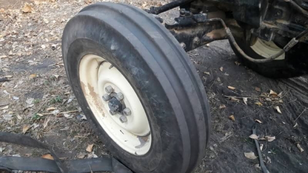 รถไถ Lamborghjni เพลาเดียว  175,000 ใช้งานแค่ปีเศษๆ ได้ผาน 4 ใบดัน เอกสารอินวอย รถสวยมากๆ