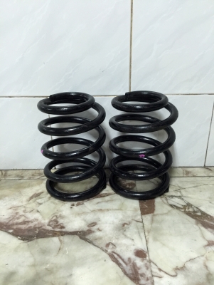 ขายสปริงหลัง TOYOTA GRANVIA ปี 2000 เครื่อง 1KZ แท้ญี่ปุ่น ขายสปริงหลัง TOYOTA GRANVIA ปี 2000 เครื่อง 1KZ แท้ญี่ปุ่น