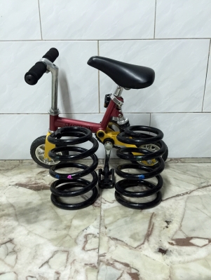 ขายสปริงหลัง TOYOTA GRANVIA ปี 2000 เครื่อง 1KZ แท้ญี่ปุ่น