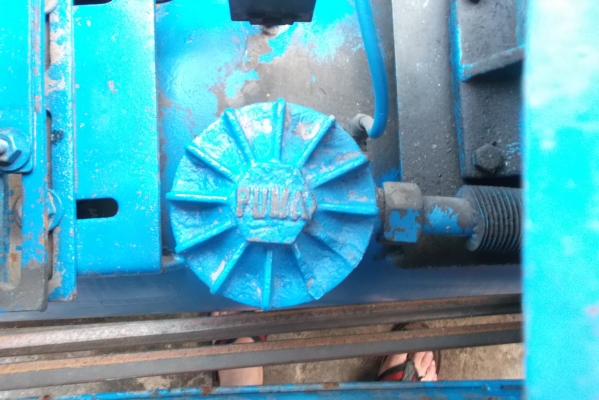 ปั้มลม พูม่า190ลิตรขึ้นคับตัวใหญ่ ไฟ380Vเก่าเก็บใครสนใจมายกไปเลยคับ