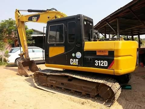เก่านอก 2 ปี 875,000 CATTERPILAR 312 B 11,700 ชั่วโมง เครื่องดี ปั้มแรง ไฟฟ้าครบ โช่หนา เอวแน่น แอร์เย็น .  เอกสาเล่มทะเบียน