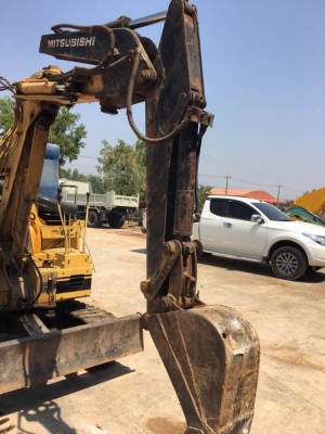 ขาย 2 คัน 290,000 บาท MITSU MX35UU และ KOMATSU PC20-6