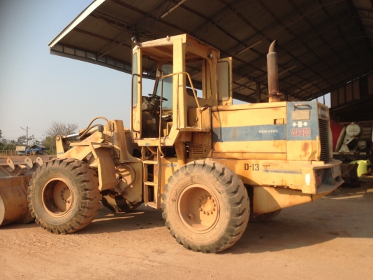 ขายด่วนมากรถตักล้อยางWA200-1เอกสารอินวอยสภาพพร้อมใช่ราคาถูกสุดๆแล้ว750000บาทโทรไอดี0843923995 ขายด่วนมากรถตักล้อยางWA200-1เอกสารอินวอยสภาพพร้อมใช่ราคาถูกสุดๆแล้ว750000บาทโทรไอดี0843923995