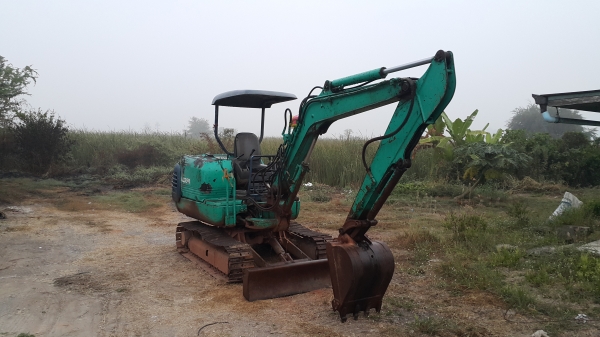 ขายรถแบคโฮ  KOMTSU PC 35R-8 มีลายหัวเจาะ