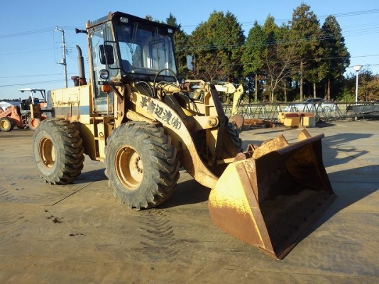 ขายรถตัก ยี่ห้อKomatsu รุ่น515-2