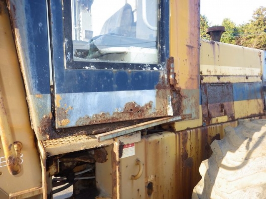 ขายรถตัก ยี่ห้อKomatsu รุ่น515-2