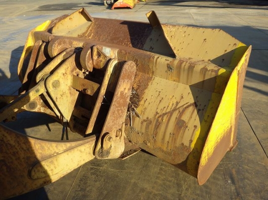 ขายรถตัก ยี่ห้อKomatsu รุ่น515-2