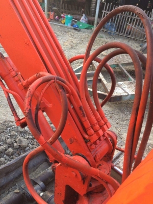 ขายเหมา 2 รายการ 175,000 บาท  KOMATSU PC20-3 และ เทเลอร์ขึ้นแบคโฮ
