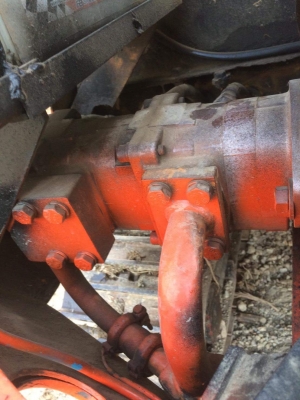 ขายเหมา 2 รายการ 175,000 บาท  KOMATSU PC20-3 และ เทเลอร์ขึ้นแบคโฮ