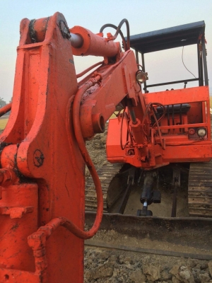 ขายเหมา 2 รายการ 175,000 บาท  KOMATSU PC20-3 และ เทเลอร์ขึ้นแบคโฮ