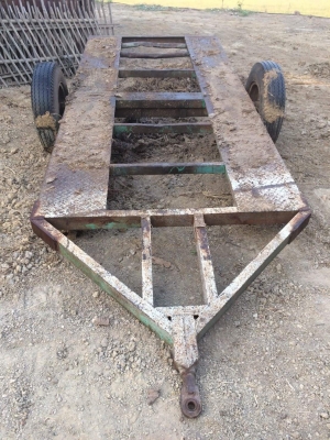 ขายเหมา 2 รายการ 175,000 บาท  KOMATSU PC20-3 และ เทเลอร์ขึ้นแบคโฮ