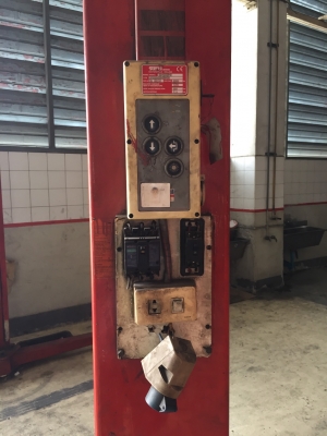 ฮ้อยยกรถ ยี่ห้อ Stertil holland 2.8tons ฮ้อยยกรถ ยี่ห้อ Stertil holland 2.8tons