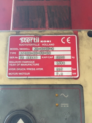 ฮ้อยยกรถ ยี่ห้อ Stertil holland 2.8tons ฮ้อยยกรถ ยี่ห้อ Stertil holland 2.8tons